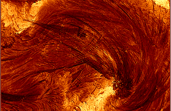 El telescopio solar Inouye de NSF ofrece imágenes récord de erupciones solares y bucles coronales