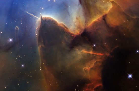 Hubble de la NASA deslumbra con estrellas jóvenes en la Nebulosa Trífida